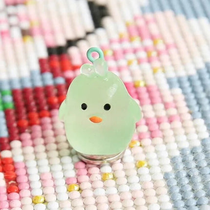 Cover Minder Küken nachtleuchtend - Diamond Painting - Kreativsein.shop